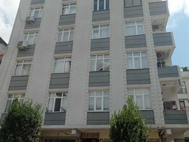 REMAX OLUŞUM'DAN GÜNGÖREN'DE SATILIK 2.5+1 GENIŞ BOŞ DAIRE