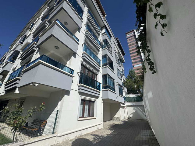 KIRKKONAKLARDA 240 M2 YÜKSEK GİRİŞ 3+1 KİRALIK DAİRE