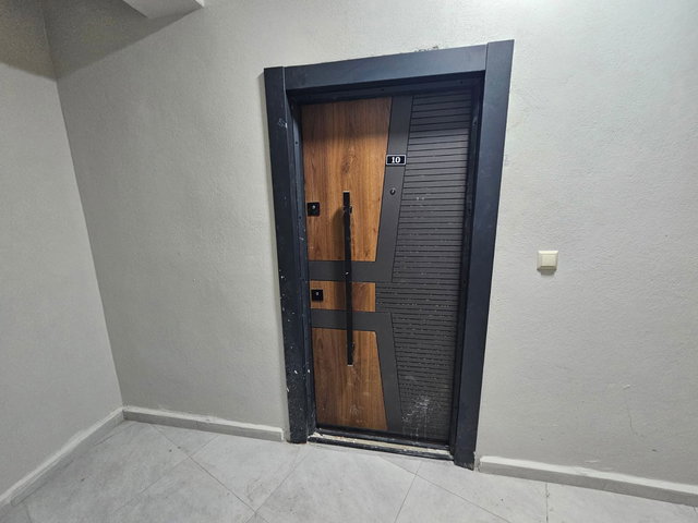 REMAX/MAVI ALIM DİNEK'DEN ÇAMLIK 5 SITESINDE SATILIK 1+1 DAIRE