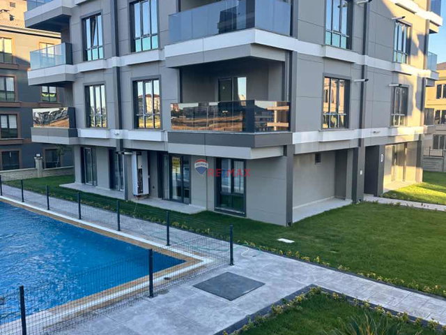 KENTPARK SITESINDE EŞYALI KIRALIK 1+1 DAIRE