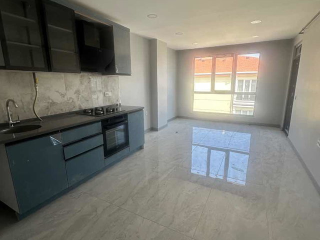 LÜLEBURGAZ İSTASYON CADDESİNDE RE/MAX EKİNOX'TAN SATILIK 1+1 DAİRE & OFİS