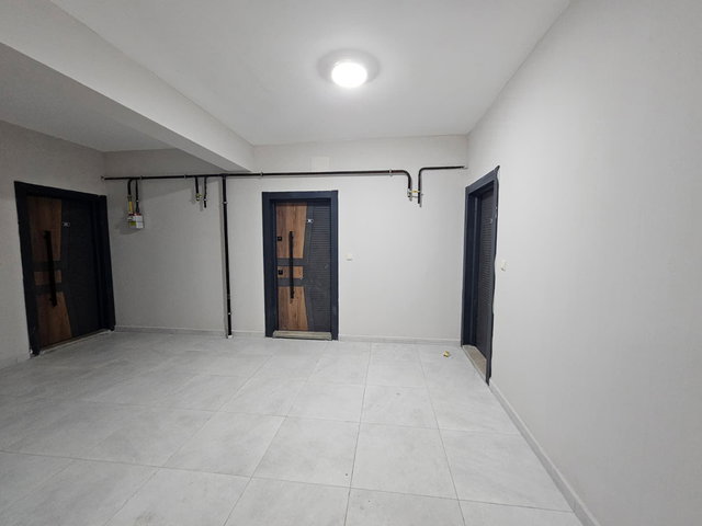 REMAX/MAVI DEN KARASU YALI MAH ÇAMLIK-4 SITESI SATILIK 1+1 DAIRE