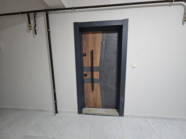 REMAX/MAVI DEN KARASU YALI MAH ÇAMLIK-4 SITESI SATILIK 1+1 DAIRE