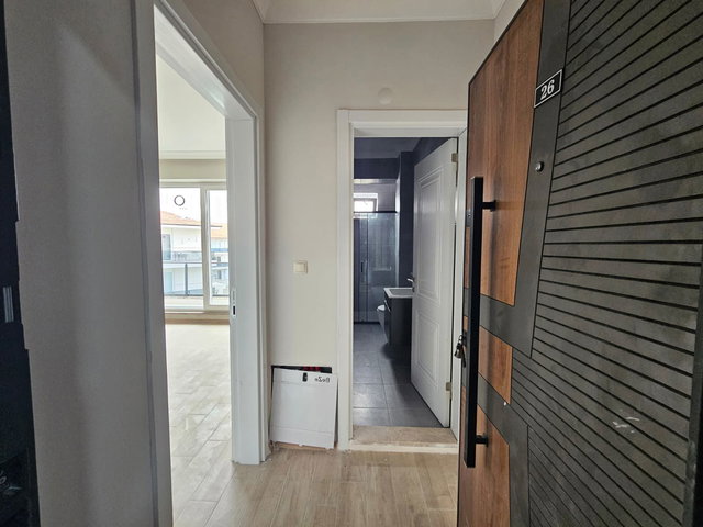 REMAX/MAVI DEN KARASU YALI MAH ÇAMLIK-4 SITESI SATILIK 1+1 DAIRE