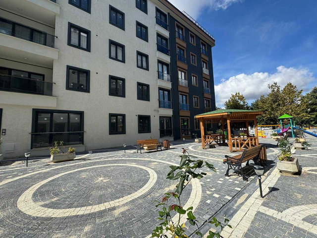 SANCAKTEPE AKPINAR KONAKLARI BUTİK SİTEDE 2 ODA BİR SALON KİRALIK