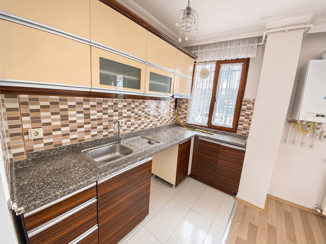 RE/MAX PRO  DERİN'DEN NURTEPEDE METROYA VE KAĞITHANE MERKEZE YAKIN 2+1 DAİRE