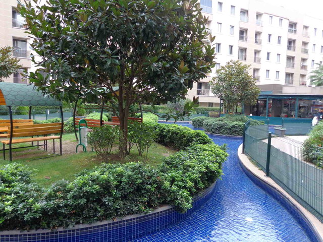 REMAX HANE- SİTE İÇERİSİNDE 1+1 ARA KAT EŞYALI BALKONLU DAİRE