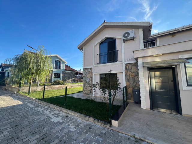 ALINTERİ VİLLA EVLERİ'NDE 4+1 LÜKS DUBLEKS VİLLA & 500 M2 ARSASI