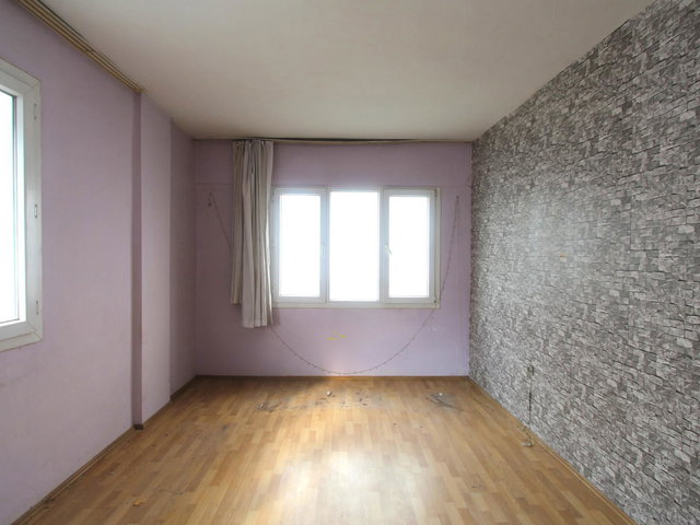 BUCA MENDERES MAHALLESİ'NDE MERKEZİ KONUMLU 3+1 SATILIK DAİRE