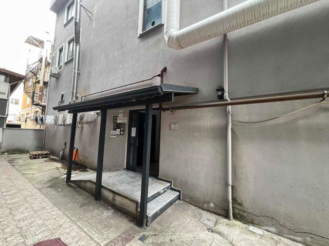 GÖLCÜK MERKEZ MAHALLESINDE FUL EŞYALI KIRALIK DAIRE RE/MAX ÇAKR