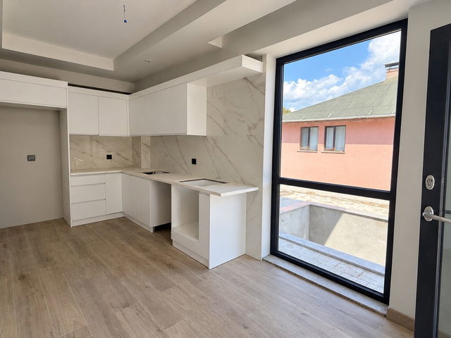 KARTEPE SARIMEŞE 4+1 HAVUZLU SİTE İÇİ MÜSTAKİL VİLLA