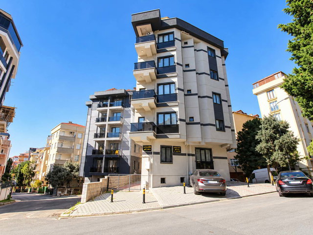 SOĞANLIK METROSUNA YÜRÜME MESAFESİNDE 85 M² 2+1 BALKONLU DAİRE