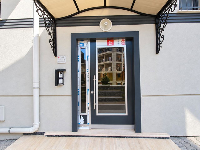 SOĞANLIK METROSUNA YÜRÜME MESAFESİNDE 85 M² 2+1 BALKONLU DAİRE