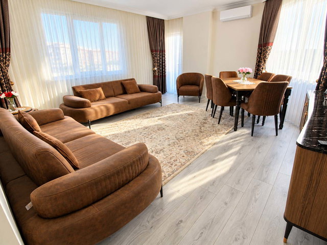 SOĞANLIK METROSUNA YÜRÜME MESAFESİNDE 85 M² 2+1 BALKONLU DAİRE