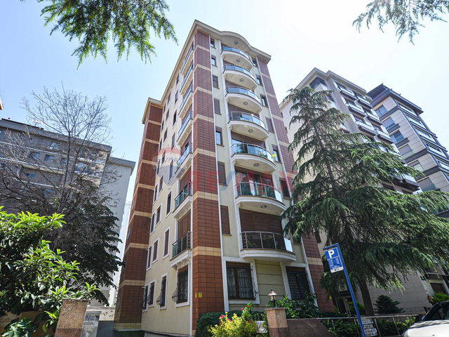 CADDEBOSTAN’ DA BAĞDAT CADDESİNE 50 M MESAFEDE SATILIK DAİRE