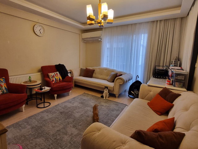 KARŞIYAKA CUMHURİYET MAH. İSKANLI, KAPALI OTOPARKLI, DOĞALGAZLI FIRSAT 2+1 DAİRE