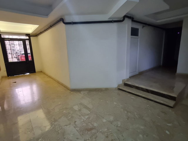 KARŞIYAKA CUMHURİYET MAH. İSKANLI, KAPALI OTOPARKLI, DOĞALGAZLI FIRSAT 2+1 DAİRE