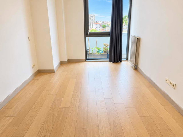 KADIKÖY KENT PLUS OTURUMA HAZIR BALKONLU 1+1 KİRALIK DAİRE