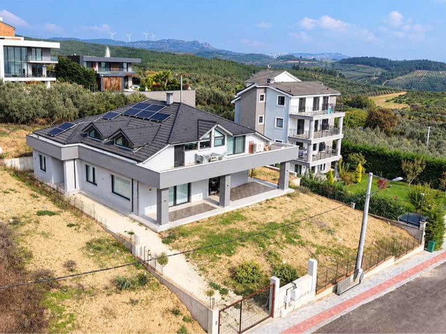 RE/MAX BEYAZ NİLÜFERKÖY’DE 836 M² ARSADA ÇİFT SALONLU ULTRA LÜKS VİLLA