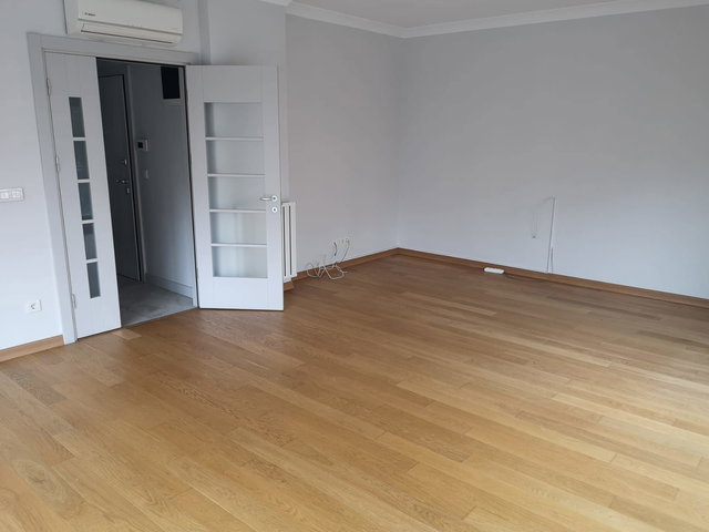 KADIKÖY ATATÜRK CADDESİ NDE  94 M² NET 2 BANYO KİRALIK DAİRE