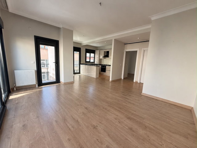 ACIBADEM RAUF PAŞADA | 3 YAŞINDA | OTOPARKLI & DEPOLU 2+1