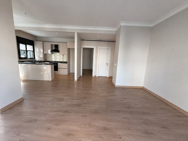 ACIBADEM RAUF PAŞADA | 3 YAŞINDA | OTOPARKLI & DEPOLU 2+1