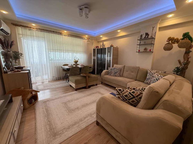 SAKARYA SERDİVAN AVM 'YE 100 MT ZAFER SİTESİ OTOPARKLI  3+1 ARAKAT SATILIK DAİRE