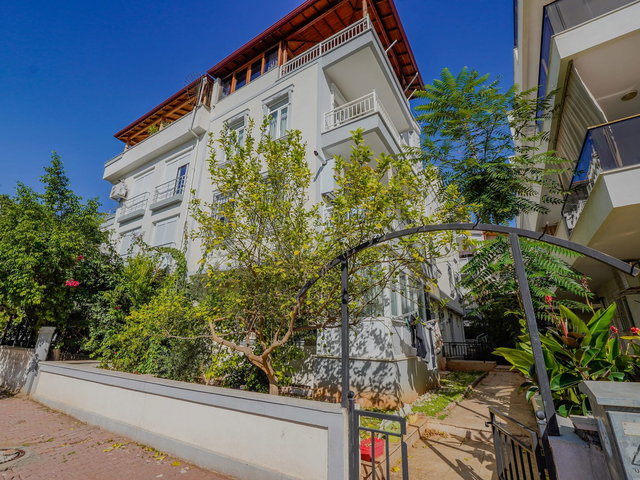 KONYAALTI ULUÇ MAHALLESİ'NDE SATILIK 3+1 DUBLEKS DAİRE