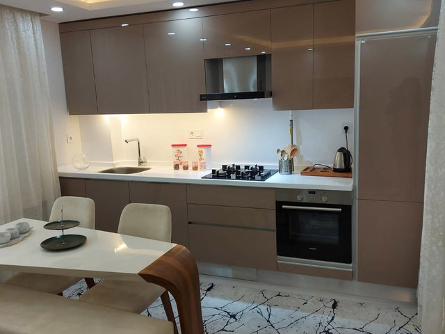 ŞIŞLI MECIDIYEKÖY'DE PRESTIJLI VE TAM EŞYALI KİRACILI 3+1 SATILIK DAIRE