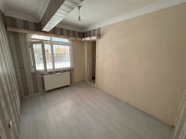 TRAMVAY METRO 5 DK MESAFEDE 2+1 SATILIK DAIRE