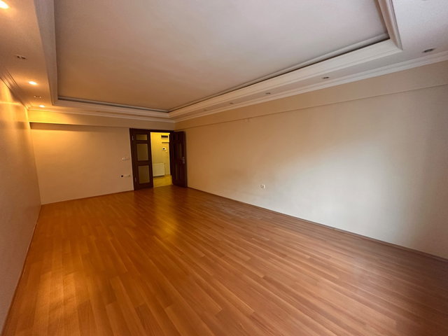 BEYLİKDÜZÜ ÇAYKENT SİTESİ SATILIK 3+1 DAİRE - REMAX KAYA
