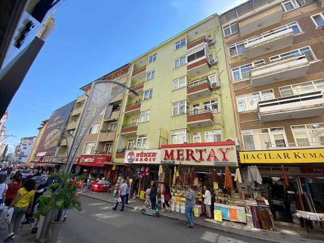İZMIT ÇARŞI MERKEZDE BELSA PLAZA 130 MT. 3+1 135M2 KIRALIK DAIRE