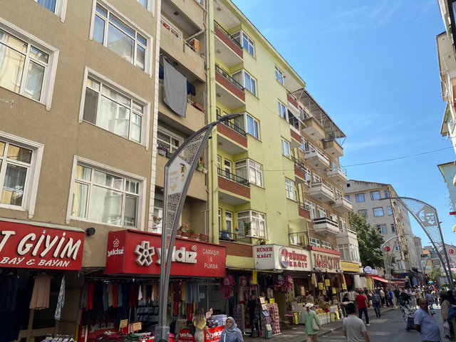 İZMIT ÇARŞI MERKEZDE BELSA PLAZA 130 MT. 3+1 135M2 KIRALIK DAIRE
