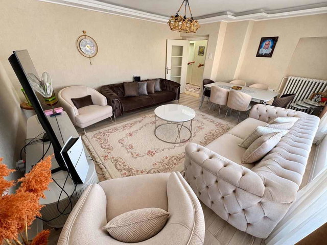 ÇANKAYA ÖVEÇLER MAHALLESI SATILIK BAKIMLI 3+1 DAIRE
