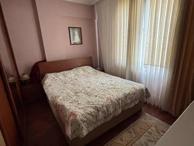 KOZYATAĞI KAYASULTAN SOKAK’TA SATILIK 3 + 1