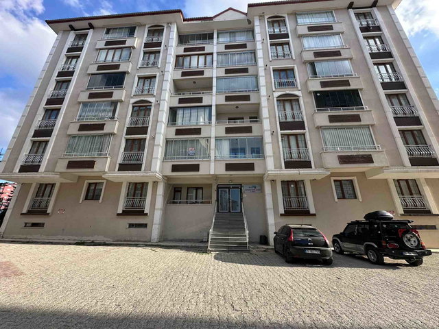 REMAX İLKE'DEN KAYAKYOLU ÇAMLICA PARK SİT. 3+1 SATILIK DAİRE
