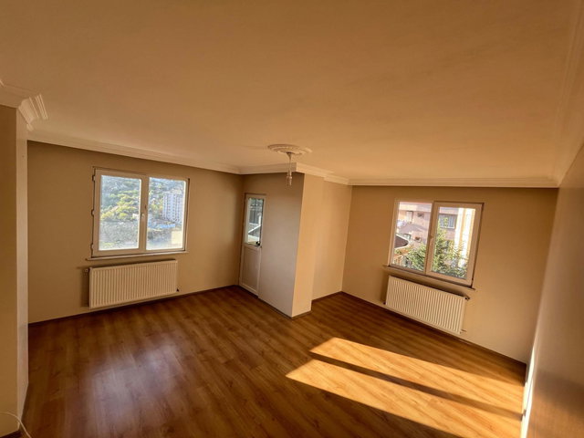 EYÜP ESENTEPE'DE 2+1 KİRALIK DAİRE