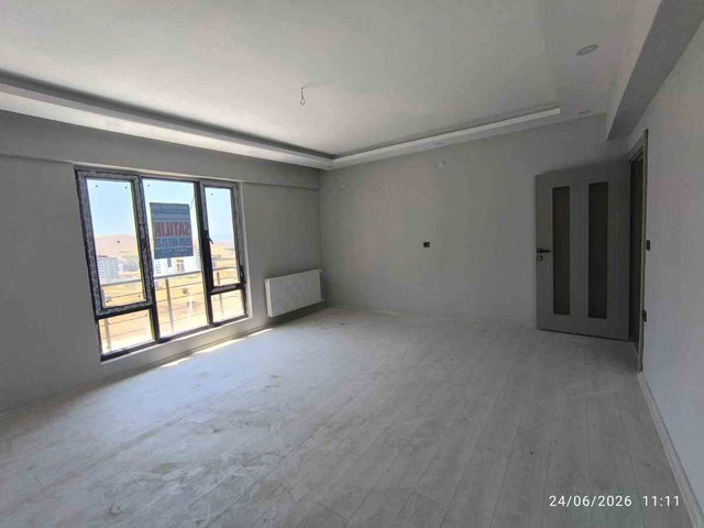 RE/MAX DOĞUDAN ŞAHİNKAYA(ÇAYDAÇIRA)3+1 SIFIR DAİRE SATILIKTIR