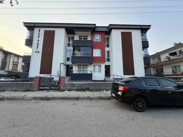 REMAX DEM'DEN YENİ MAHALLEDE SATILIK 1+1 DAİRE