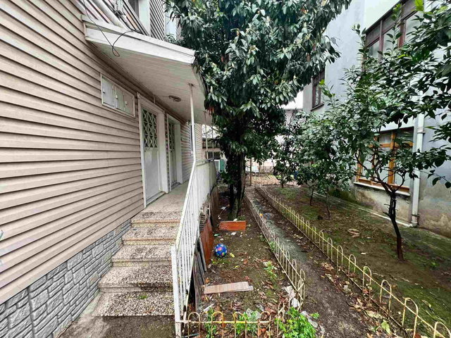 VEZİRÇİFTLİĞİNDE 160 M2 ARSA PAYLI SATILIK MÜSTAKİL 3+1 DAİRE
