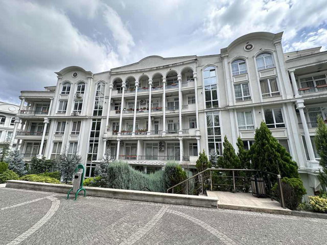 ZERAY GÜNEŞİ SİTESİNDE 3+1 BAHÇE KATI