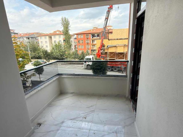 BATTALGAZİ YUKARI ÇÖŞNÜŞ MAH. 2+1 ARAKAT DAİRE