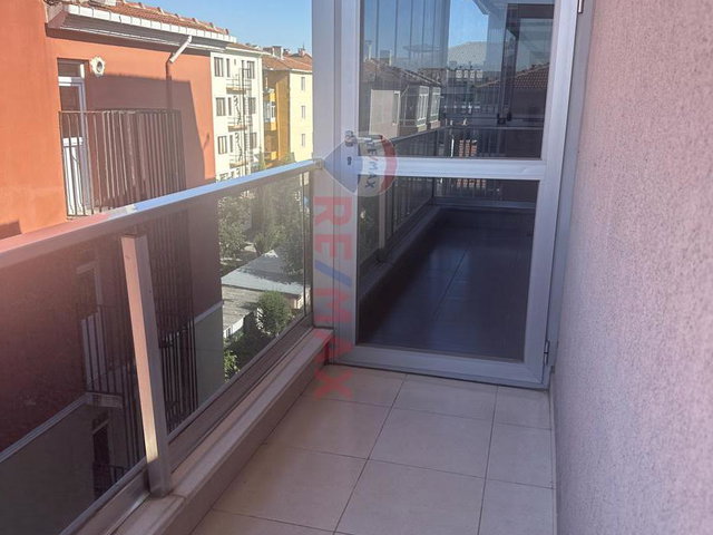 LÜLEBURGAZ HÜRRİYET CADDESİNDE RE/MAX EKİNOX TAN KİRALIK 3+1 DAİRE