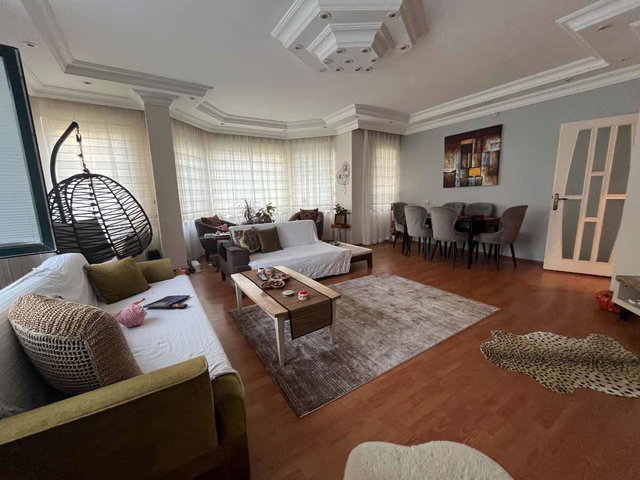 BÜYÜKÇEKMECE ATATÜRK MAH’DE 250 M² NET 4+2 GENİŞ DAİRE | KAT MÜLKİYETLİ