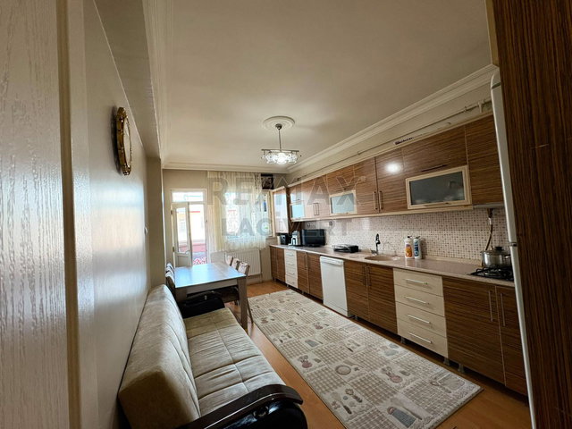 RE/MAX LACİVERT'TEN  YILDIZKENT'TE SATILIK 3+1 DAİRE