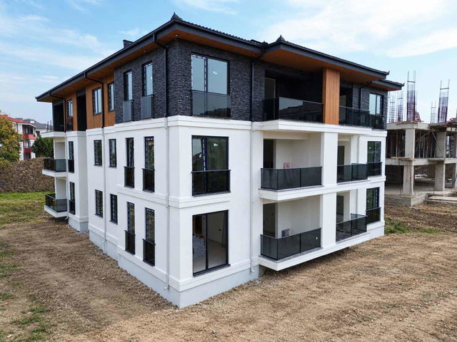 ARİFİYE NEVİYE'DE MODERN MİMARİLİ SIFIR 3+1