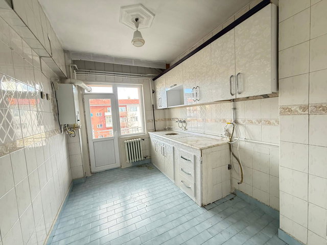 REMAX İLKE'DEN YENİŞEHİR'DE 3+1 GENİŞ KİRALIK DAİRE