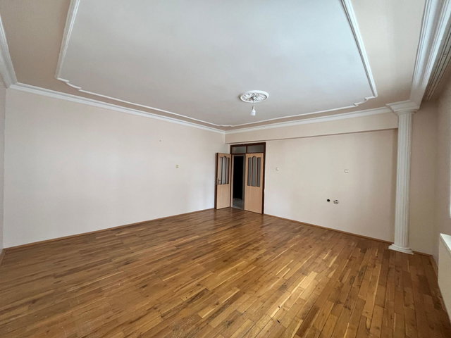 REMAX İLKE'DEN YILDIZKENT ŞEHİR HAST. KARŞISI 4+1 KİRALIK DAİRE