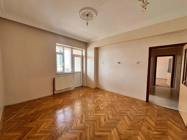REMAX İLKE'DEN YILDIZKENT ŞEHİR HAST. KARŞISI 4+1 KİRALIK DAİRE
