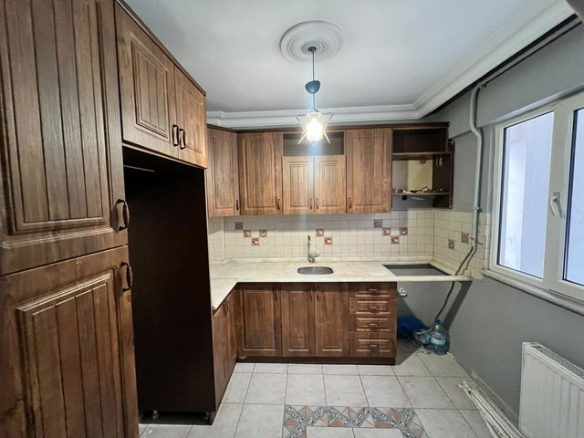 İZMİT YENİTURANDA KİRALIK GENİŞ 3+1 ARAKAT DAİRE